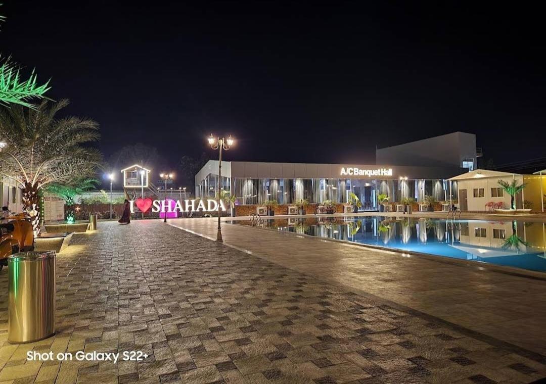 Vss Lawns & Resorts Llp Shahada Exterior foto